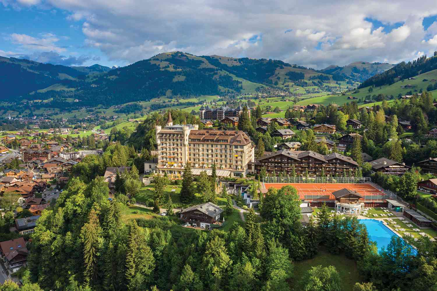 Switzerland: Palace Hotels & Alpine Splendor 8