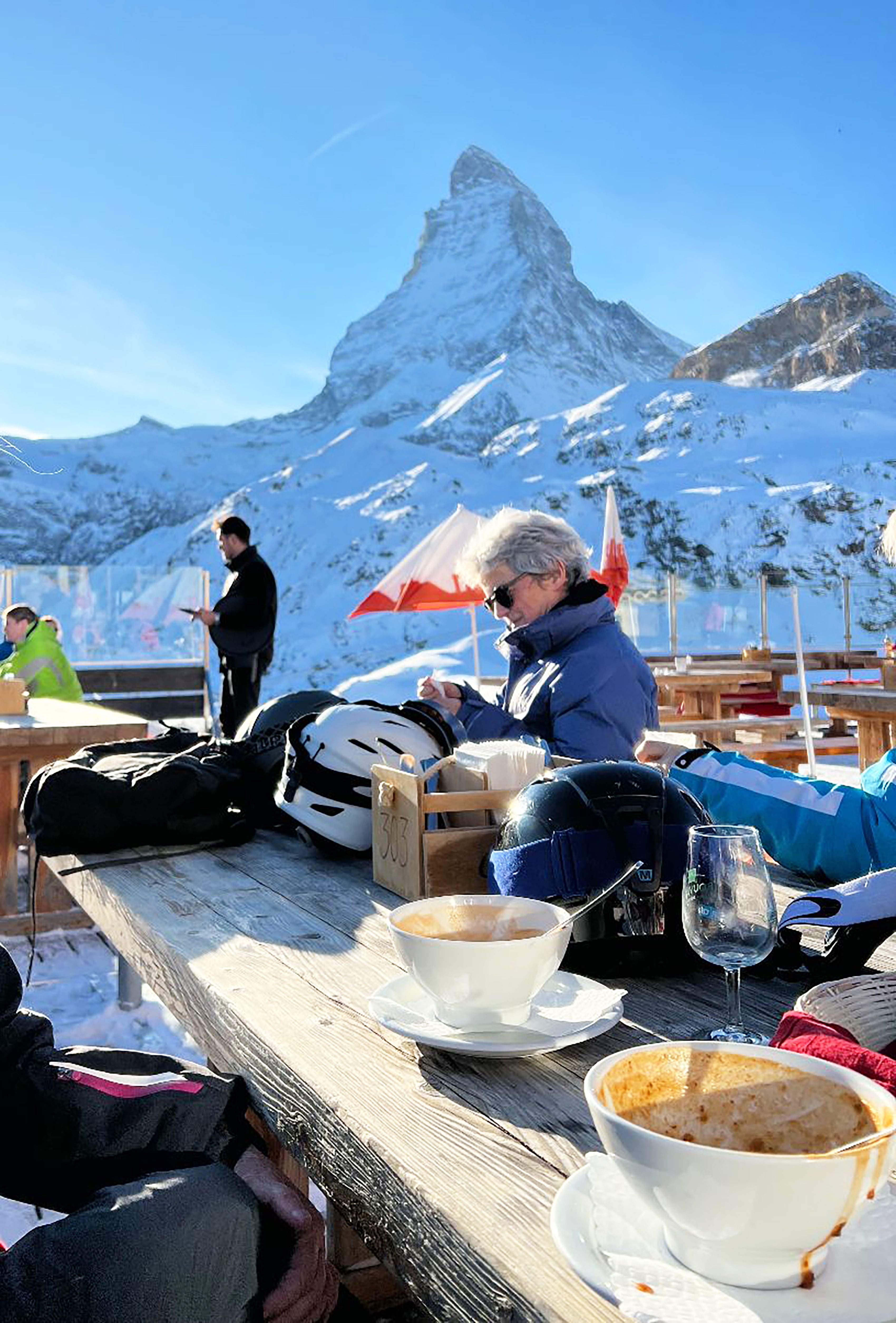 Switzerland: Palace Hotels & Alpine Splendor 16