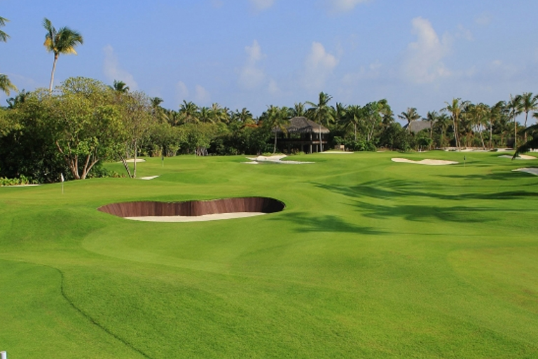 Golf Academy by Olazabal